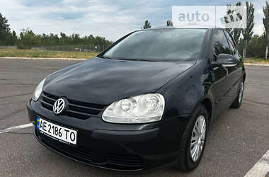 Хэтчбек Volkswagen Golf 2004 в Кривом Роге