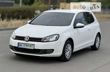 Хэтчбек Volkswagen Golf 2011 в Днепре