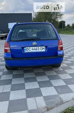 Универсал Volkswagen Golf 2003 в Самборе