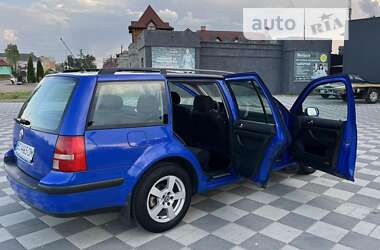 Универсал Volkswagen Golf 2003 в Самборе