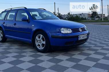 Универсал Volkswagen Golf 2003 в Самборе