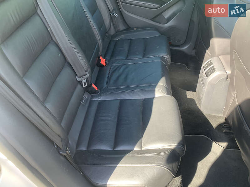 Хетчбек Volkswagen Golf 2011 в Тульчині