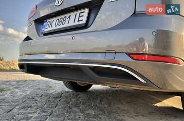 Универсал Volkswagen Golf 2017 в 