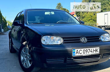 Хэтчбек Volkswagen Golf 2001 в Луцке