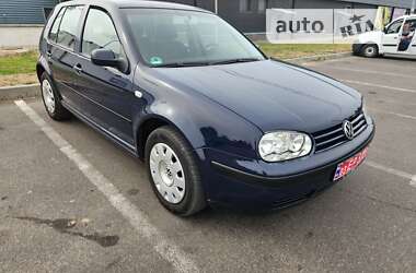 Хэтчбек Volkswagen Golf 2003 в Полтаве