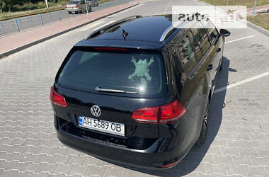 Универсал Volkswagen Golf 2016 в 