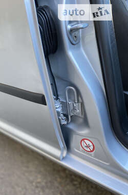 Хэтчбек Volkswagen Golf 2001 в  фото 29 Хэтчбек Volkswagen Golf 2001 в
