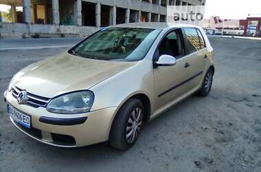 Хэтчбек Volkswagen Golf 2004 в Тернополе