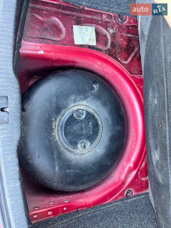 Хетчбек Volkswagen Golf 2001 в Дрогобичі