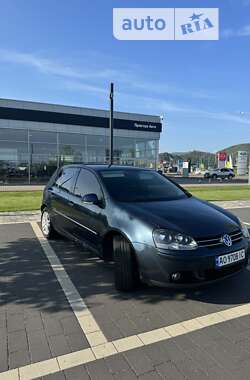 Хэтчбек Volkswagen Golf 2008 в Ужгороде