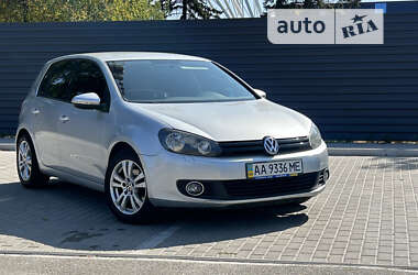 Хэтчбек Volkswagen Golf 2012 в Киеве