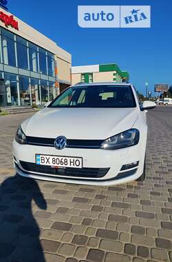 Універсал Volkswagen Golf 2014 в Києві