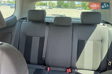 Хэтчбек Volkswagen Golf 2008 в 
