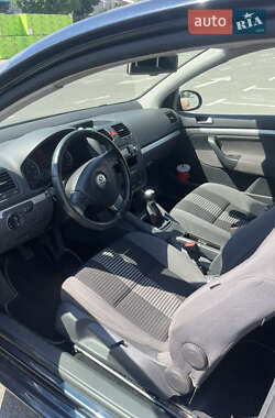Хэтчбек Volkswagen Golf 2008 в 