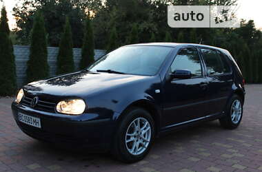 Хэтчбек Volkswagen Golf 2001 в Жовкве