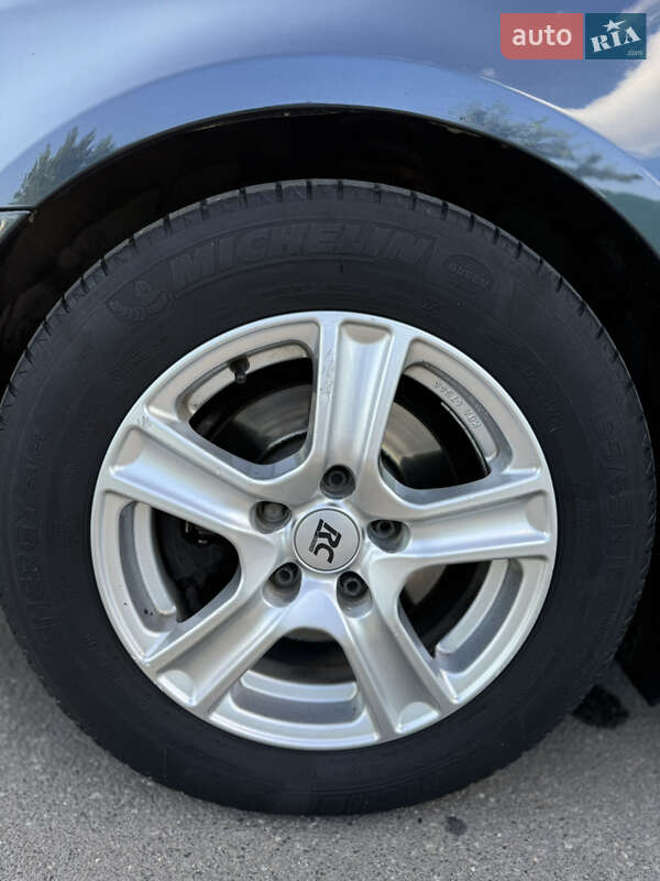 Універсал Volkswagen Golf 2010 в Івано-Франківську