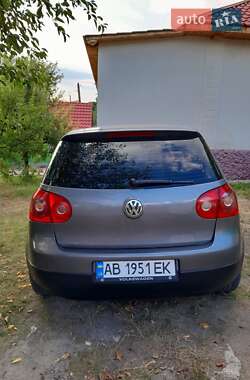 Хетчбек Volkswagen Golf 2005 в Ямполі