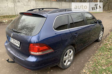 Универсал Volkswagen Golf 2011 в Львове