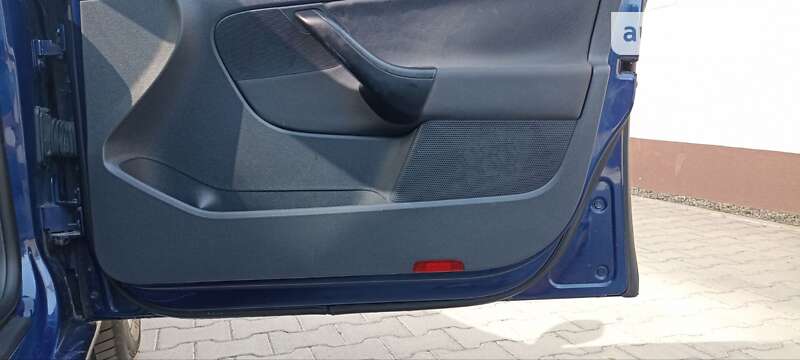 Хэтчбек Volkswagen Golf 2005 в Хмельницком