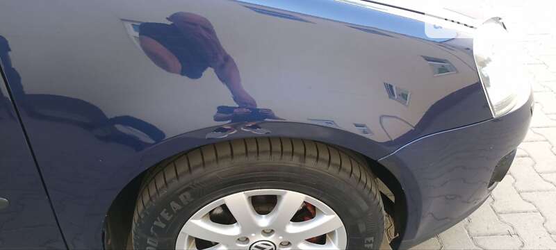 Хэтчбек Volkswagen Golf 2005 в Хмельницком