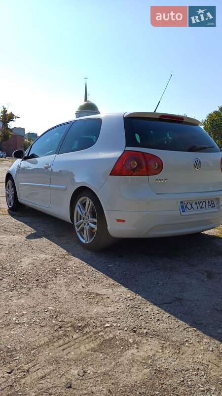 Хетчбек Volkswagen Golf 2008 в Харкові
