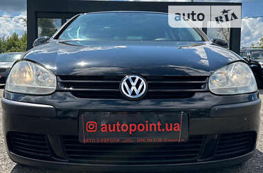 Хэтчбек Volkswagen Golf 2005 в Белогородке