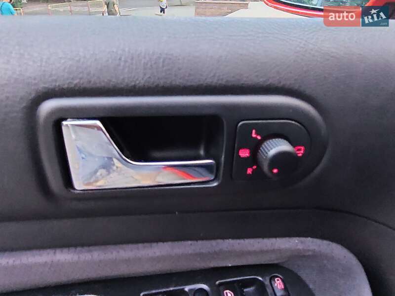 Хетчбек Volkswagen Golf 1999 в Одесі