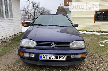 Хэтчбек Volkswagen Golf 1995 в Долине