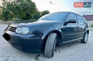 Хэтчбек Volkswagen Golf 2001 в Локачах