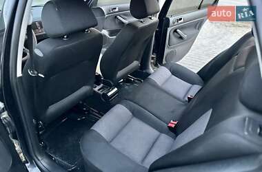 Хэтчбек Volkswagen Golf 2001 в Локачах