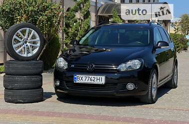 Универсал Volkswagen Golf 2010 в Дунаевцах