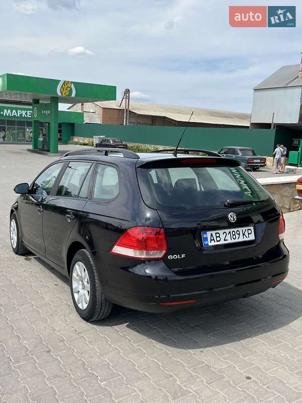 Універсал Volkswagen Golf 2007 в Чернівцях