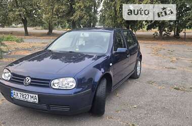 Хетчбек Volkswagen Golf 2001 в Валках