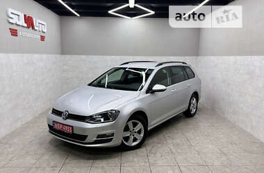 Универсал Volkswagen Golf 2014 в Сваляве