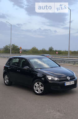 Хэтчбек Volkswagen Golf 2010 в Запорожье