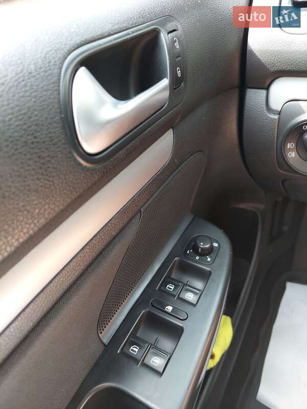 Универсал Volkswagen Golf 2012 в Львове