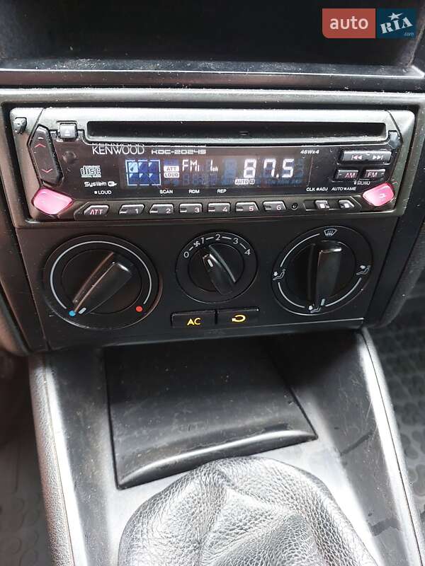 Хэтчбек Volkswagen Golf 2003 в Звенигородке фото 17 Хэтчбек Volkswagen Golf 2003 в Звенигородке