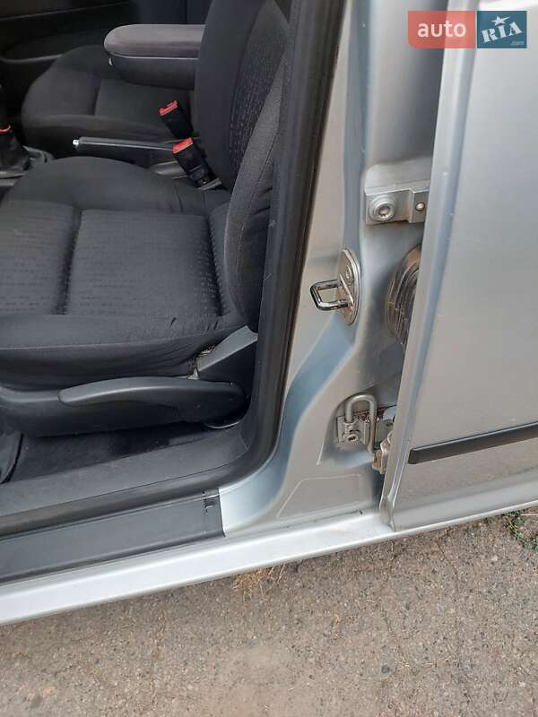 Хэтчбек Volkswagen Golf 2003 в Звенигородке фото 34 Хэтчбек Volkswagen Golf 2003 в Звенигородке