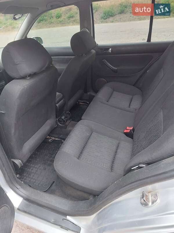 Хэтчбек Volkswagen Golf 2003 в Звенигородке фото 40 Хэтчбек Volkswagen Golf 2003 в Звенигородке