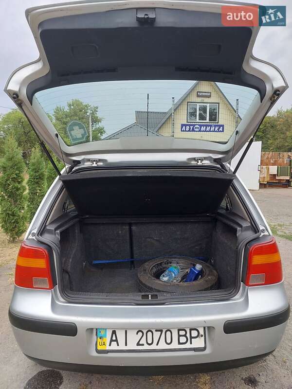Хэтчбек Volkswagen Golf 2003 в Звенигородке фото 42 Хэтчбек Volkswagen Golf 2003 в Звенигородке