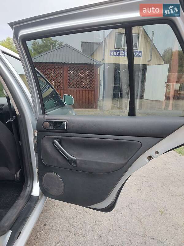 Хэтчбек Volkswagen Golf 2003 в Звенигородке фото 45 Хэтчбек Volkswagen Golf 2003 в Звенигородке