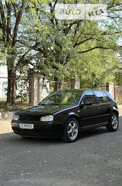 Хэтчбек Volkswagen Golf 1999 в Черновцах