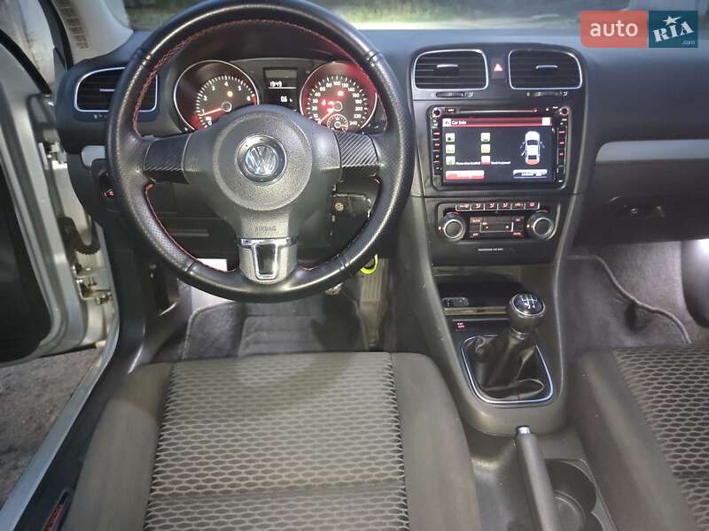 Хетчбек Volkswagen Golf 2009 в Смілі