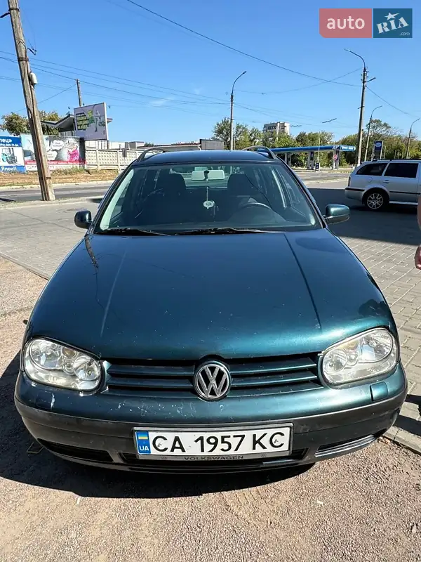 Універсал Volkswagen Golf 2001 в 