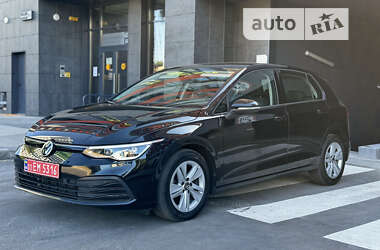 Хэтчбек Volkswagen Golf 2021 в Киеве