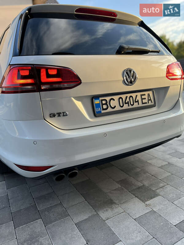 Універсал Volkswagen Golf 2015 в Львові
