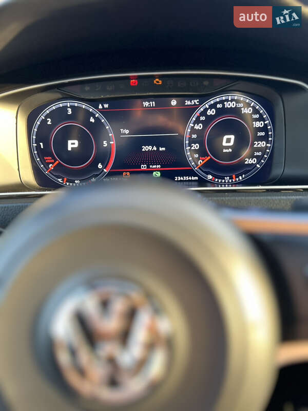 Універсал Volkswagen Golf 2015 в Львові