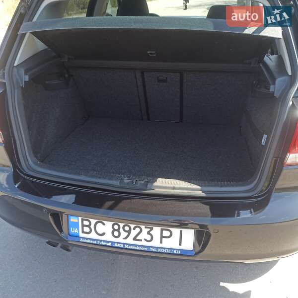 Хетчбек Volkswagen Golf 2010 в Львові