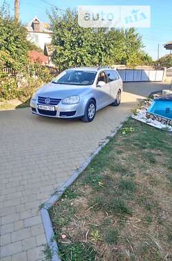 Универсал Volkswagen Golf 2009 в Липовце