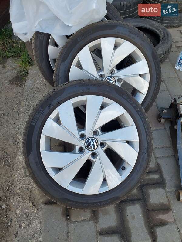 Хетчбек Volkswagen Golf 2022 в Івано-Франківську